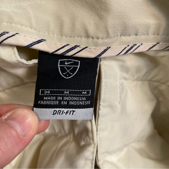 Nike Dri Fit golf shorts chino style size 34 - Picture 4 of 10